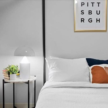 Cozysuites Historic 1Br, Downtown พิตต์สเบิร์ก ภายนอก รูปภาพ