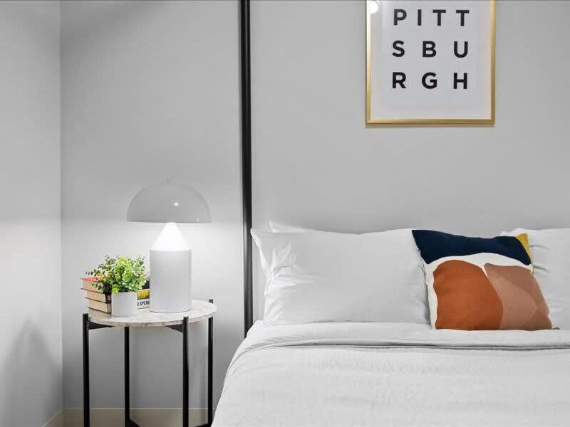 Cozysuites Historic 1Br, Downtown พิตต์สเบิร์ก ภายนอก รูปภาพ